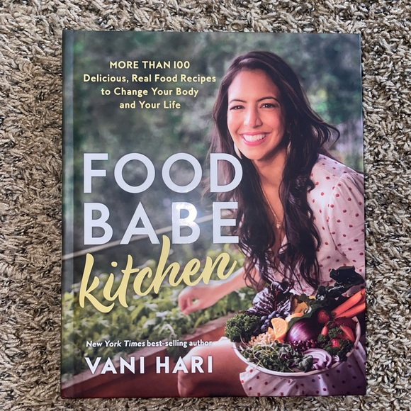 Food Babe Kitchen Cookbook - Picture 1 of 6